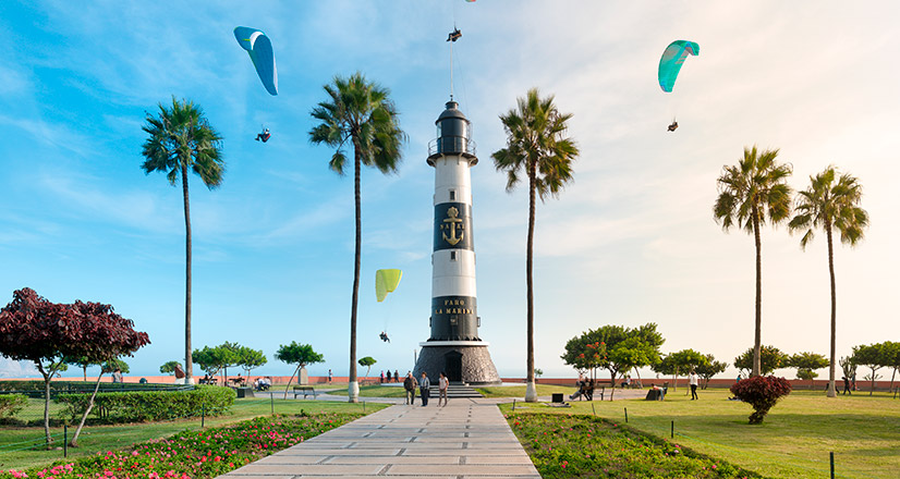 Miraflores boardwalk lighthouse